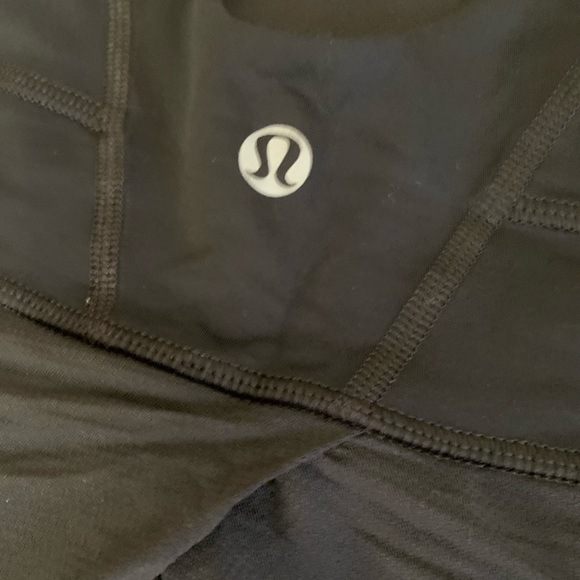 Lululemon Tame Me Tank, Black, Size 2 (*fits Size 6 too, though) - Picture 4 of 6